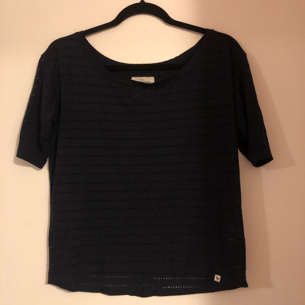 A&F navy top